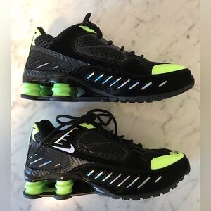 NIKE SHOX SHOCKS Enigma Shoes